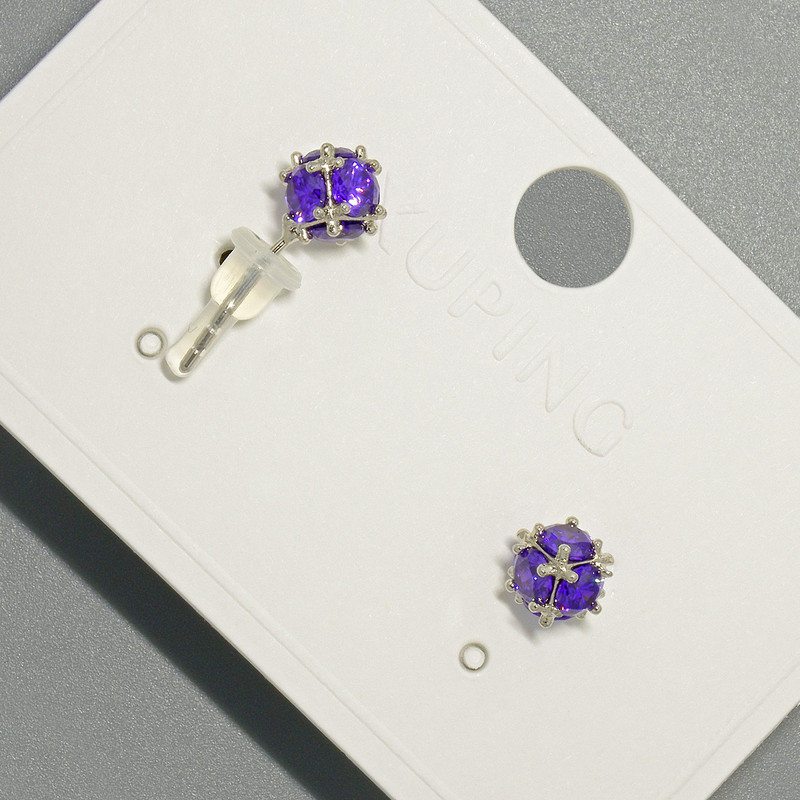Pendientes tipo botón Xuping con cristal violeta, diámetro 6,5 mm ± rodio