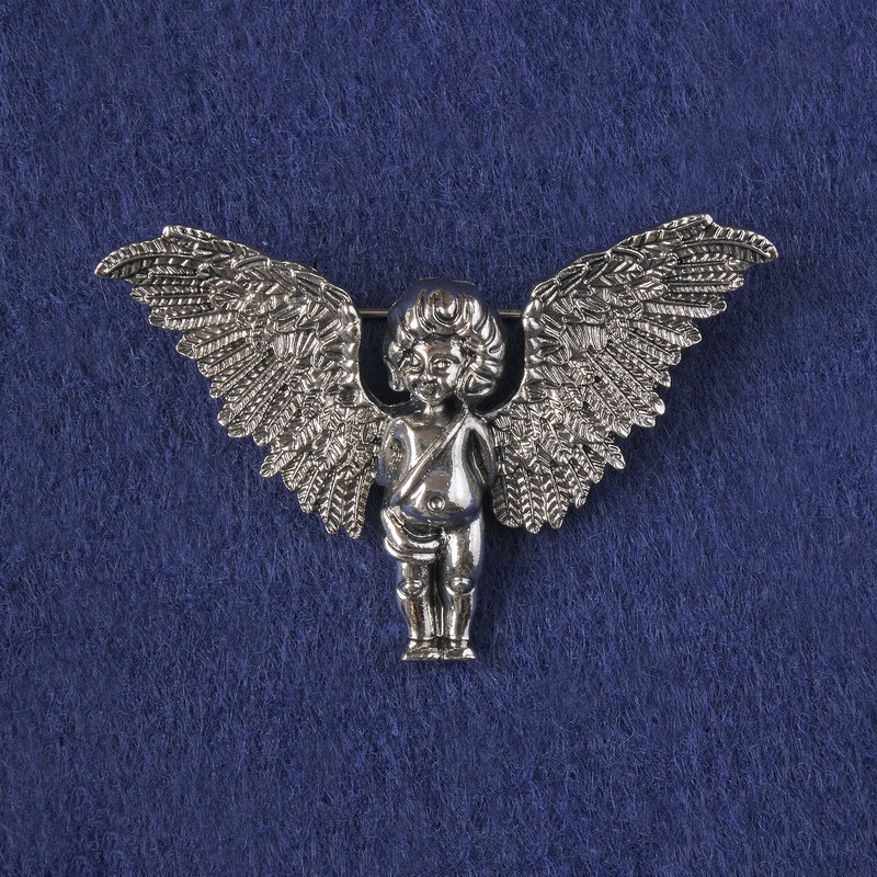 Broche-colgante Ángel de metal plateado, 33×51 mm+