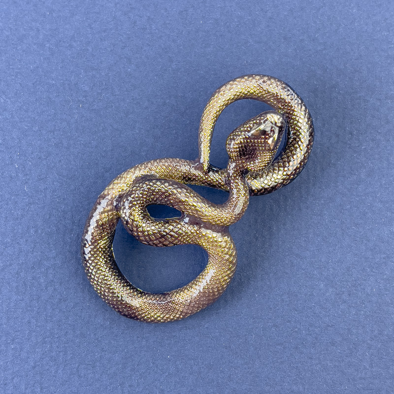 Broche serpiente color bronce esmaltado 52×29 mm+