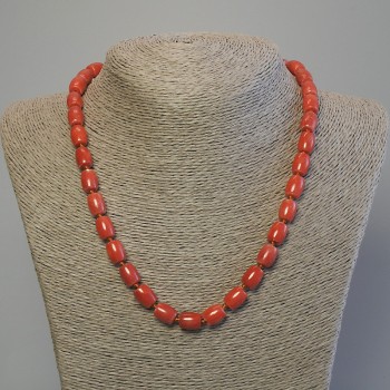 Collar de coral artificial, cuentas en forma de barril 10×8 mm, longitud 50 cm ±, con cierre