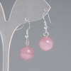 Pendientes ojo de gato rosado, bola lisa, diámetro 11,5 mm ±, longitud 30 mm ±, metal plateado
