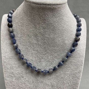 Collar de zafiro facetado en cubo, diámetro 7×7 mm, longitud 45 cm ± con cierre