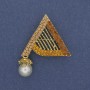 Broche 'Accent' con colgante, perla y strass, metal dorado 34×50 mm+