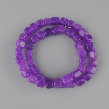 Cuentas de sugilita cúbicas 6,5–7,5 mm, 5×6, 5 mm ±, longitud 38 cm ± en hilo