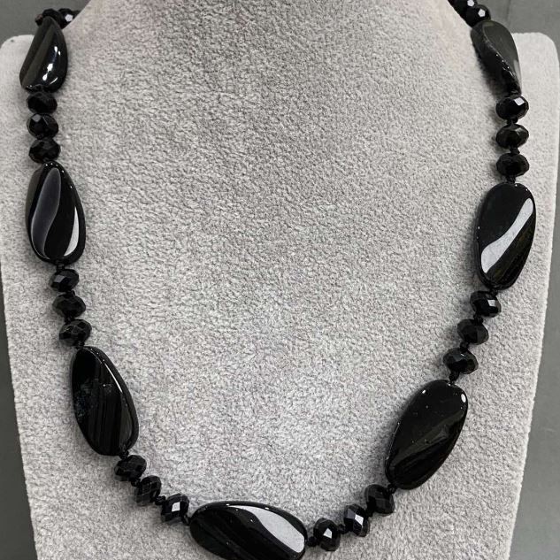 Collar largo de piedras surtidas 120 cm+