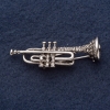 Broche «Trompeta» 5x1,5 cm con strass, metal gris