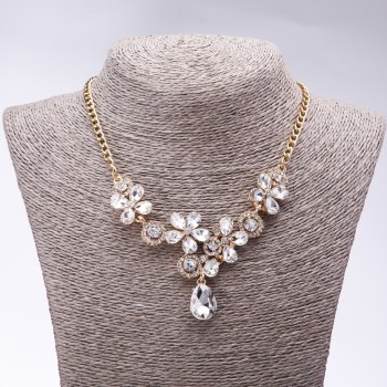 Collar de noche con cristales blancos «Flores preciosas», longitud 42-49 cm