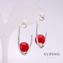 Pendientes Xuping gancho con perla roja de Mallorca 33×10 mm, rodio