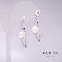 Pendientes Xuping con perlas blancas de Mallorca 34×8 mm, rodio