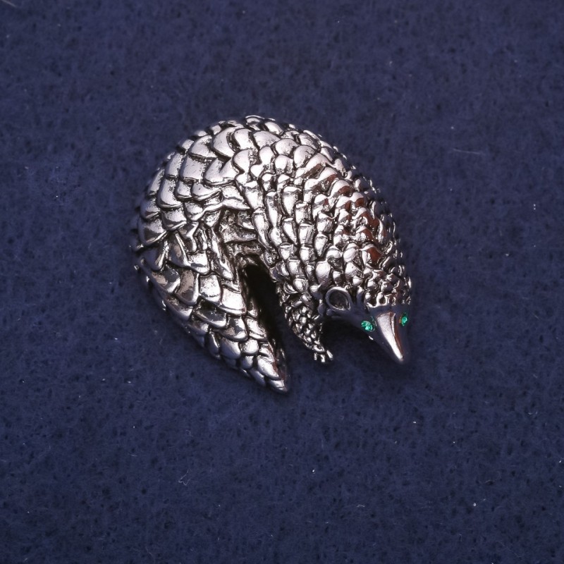 Broche Pangolín 38×28 mm, metal plateado