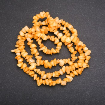 Cuentas de cuarzo teñidas en chips, diámetro 6 mm (±), longitud 80 cm