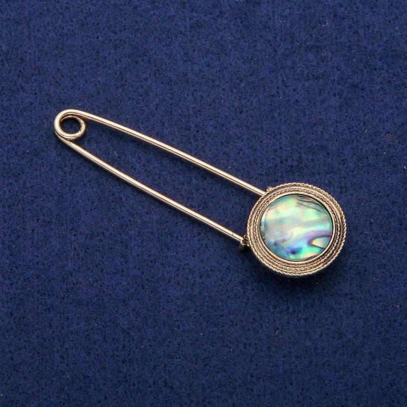 Broche-alfiler con cabujón de Haliotis 23x75 mm, metal dorado