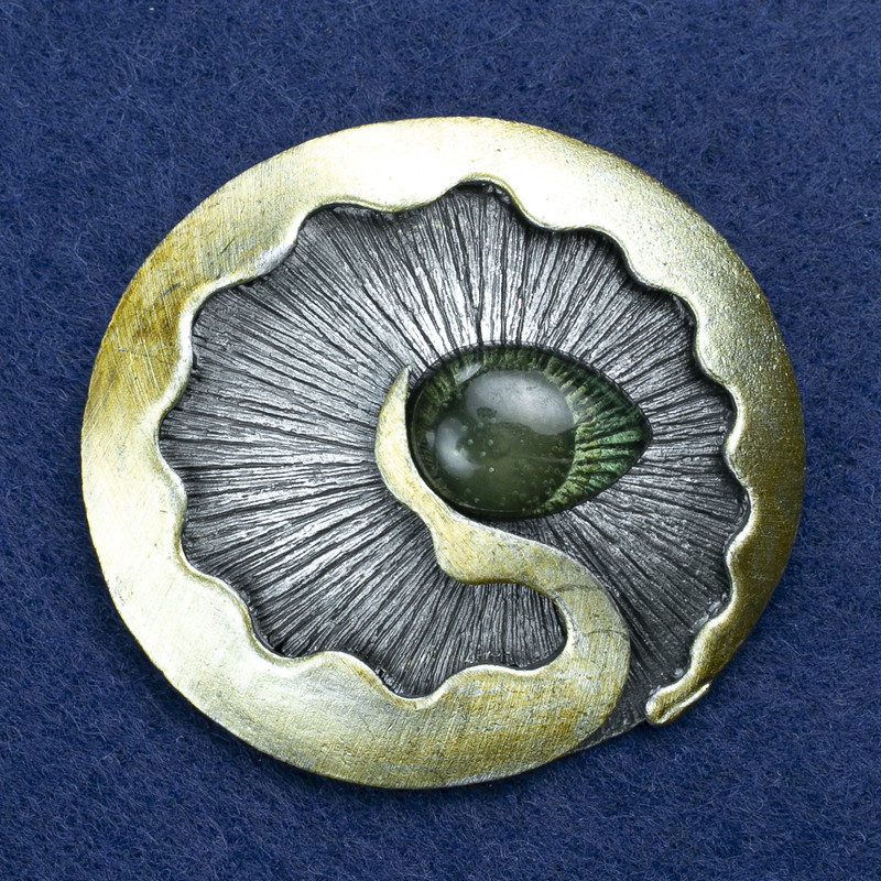 Broche «Elemento» plateado con esmalte y gota 52×45 mm +
