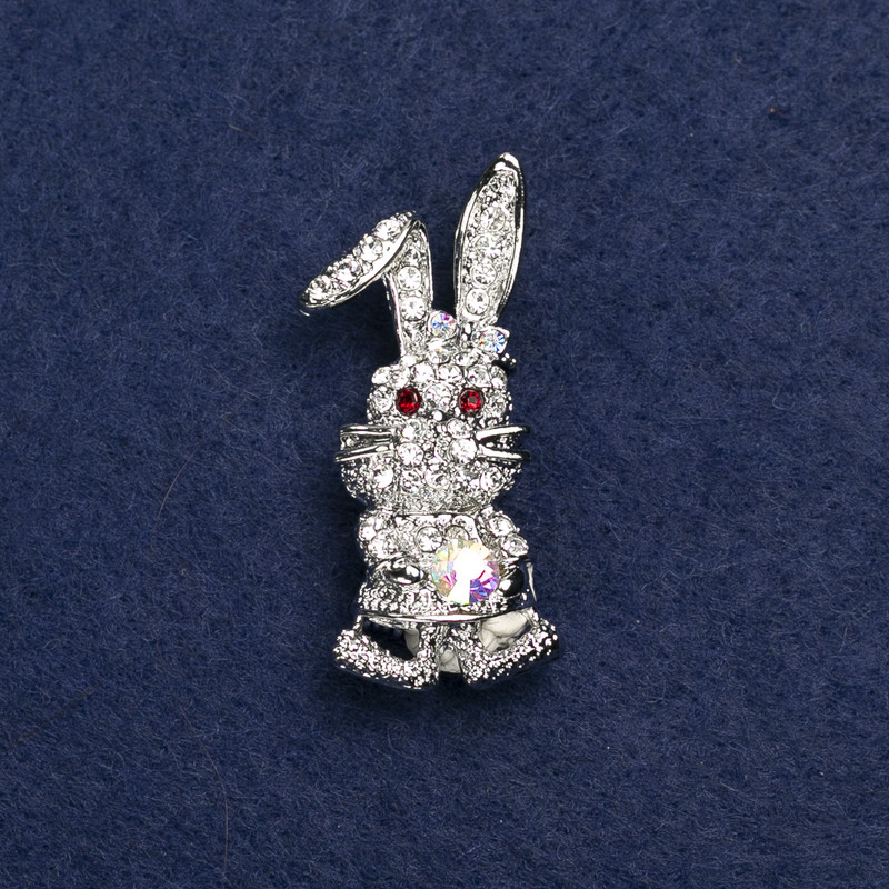 Broche Conejito plateado con strass 42×19 mm +