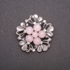 Broche con cuarzo rosa natural, estilo boutonnière, color gris metalizado, 40 mm