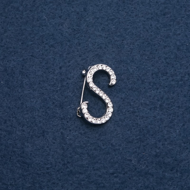 Broche inicial 'S' 28x17 mm color plata