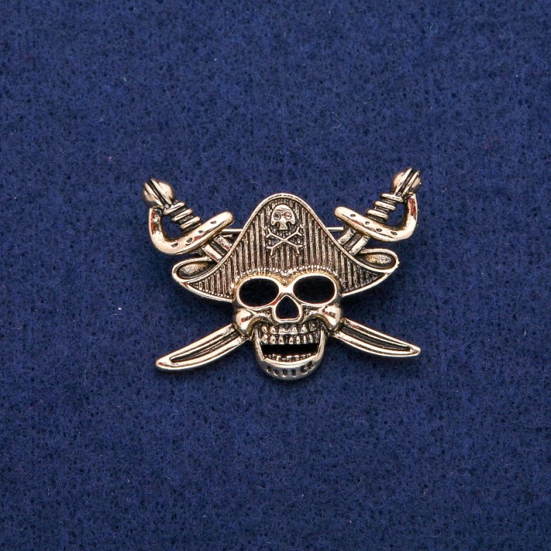 Broche Pirata dorado de 29x39 mm