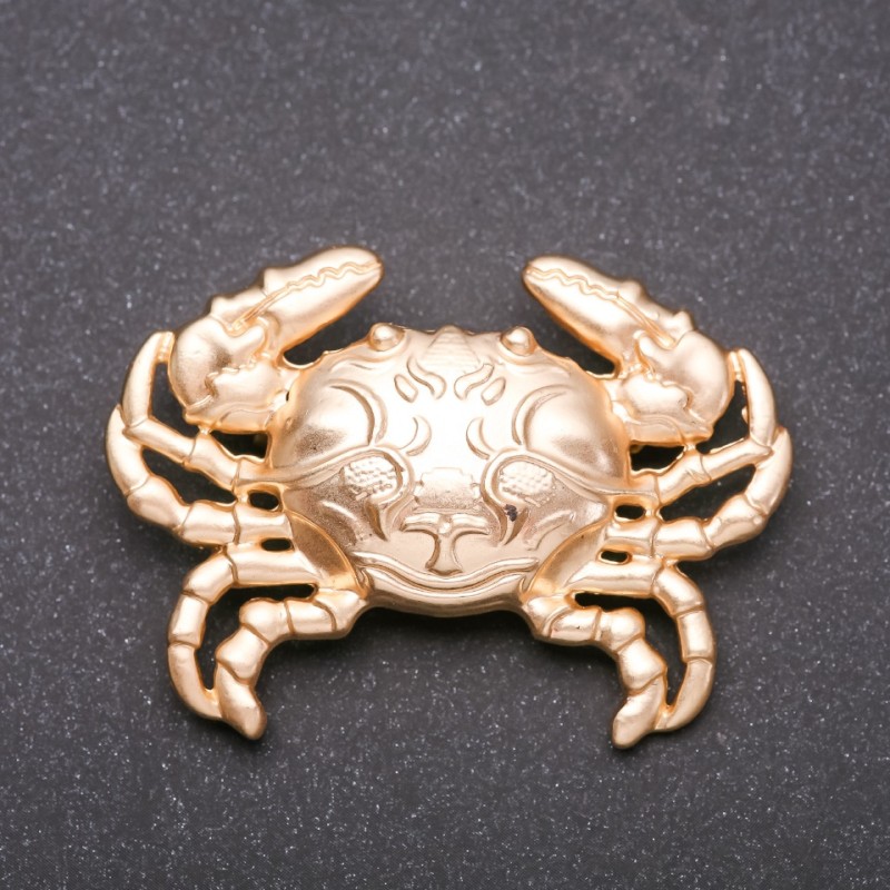 Broche «Cangrejo real» de metal amarillo 54×38 mm