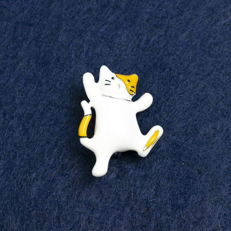 Broche Gato plateado con metal y esmalte 25×22 mm +