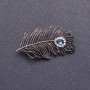 Broche «Pluma Plateada» color metal plateado 5×2,5 cm