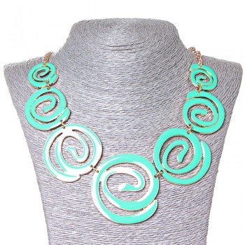 Collar Acuarela, incrustaciones en espiral que disminuyen, metal dorado y brillo de aguamarina (30×5)