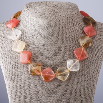 Collar de calcedonia en rombos, longitud 45 cm, rombos 20×20 mm 