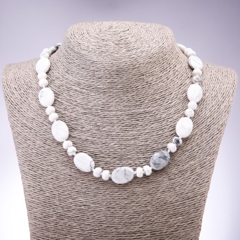 Collar de howlita natural en forma de óvalo plano, diámetro 13×18 mm, rondel 9×6 mm, longitud 45 cm