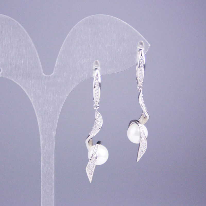 Pendientes Xuping con rodio y perla de Mallorca 44x10 mm+