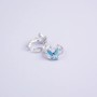 Arete tipo cuff Xuping con rodio y esmalte azul, mariposa 11×7 mm +